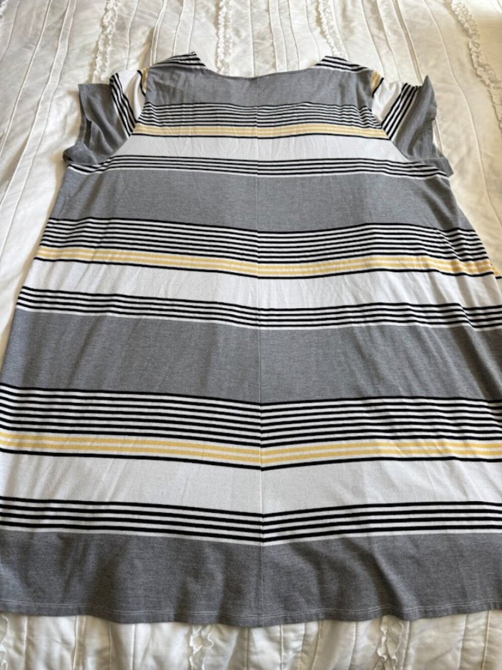 Torrid Womens Plus Size 6/6X Gray White Yellow Striped T-Shirt Knit Dress - Picture 4 of 4